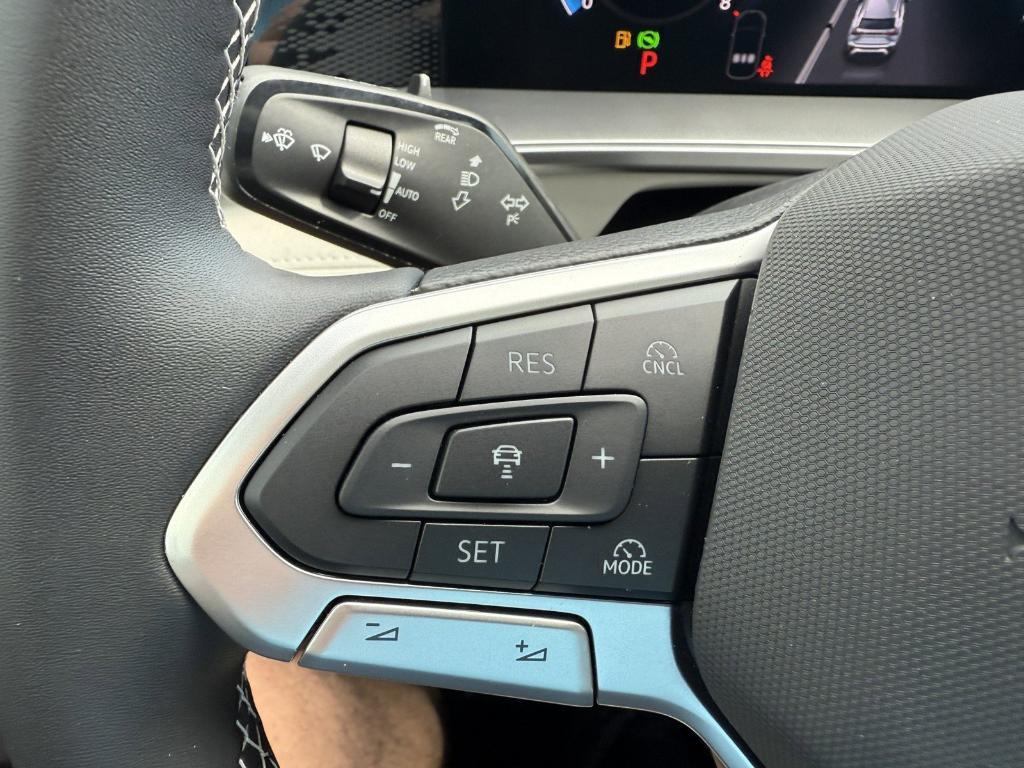 new 2025 Volkswagen Tiguan car, priced at $35,805