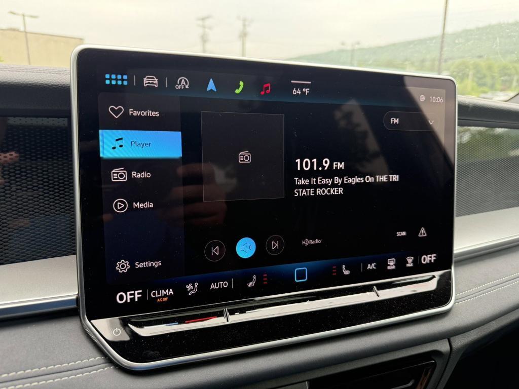 new 2025 Volkswagen Tiguan car, priced at $38,036
