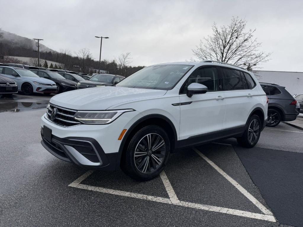 new 2024 Volkswagen Tiguan car, priced at $31,756