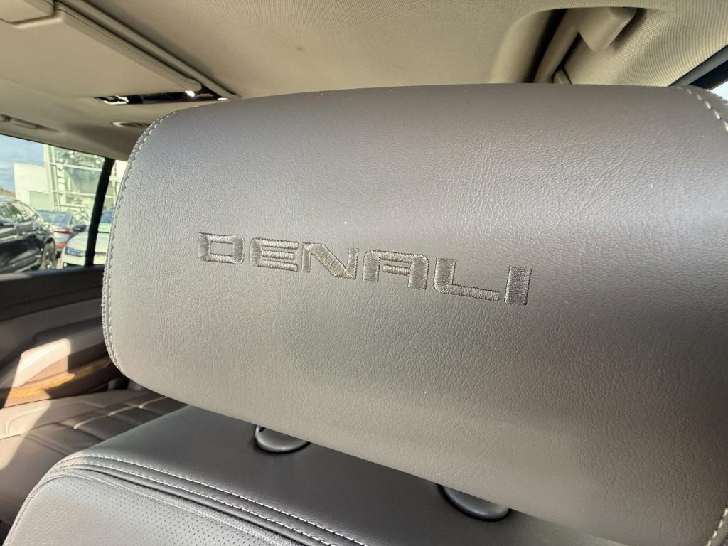 used 2019 GMC Yukon XL car, priced at $38,995