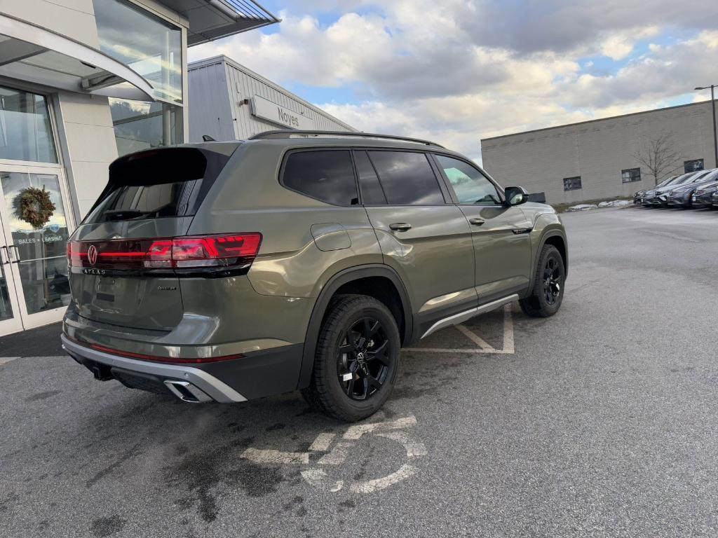 new 2025 Volkswagen Atlas car, priced at $45,851