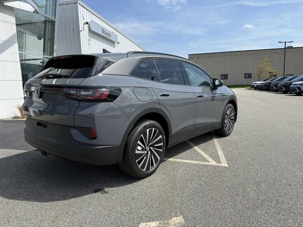 new 2025 Volkswagen ID.4 car, priced at $44,216