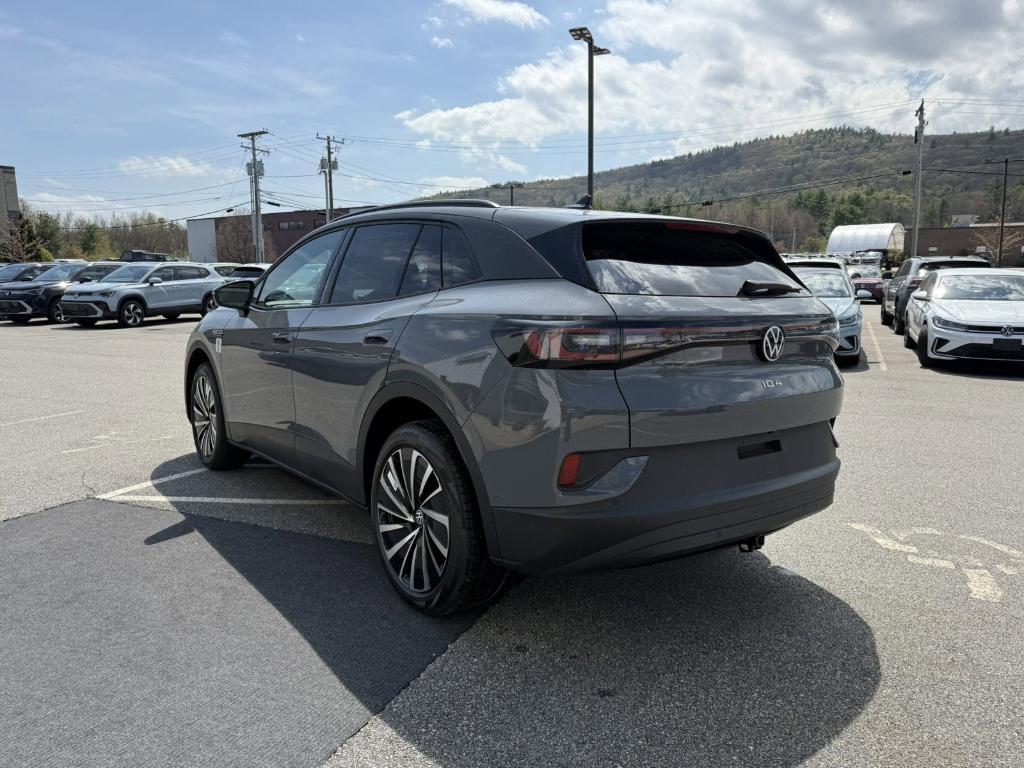 new 2025 Volkswagen ID.4 car, priced at $44,216