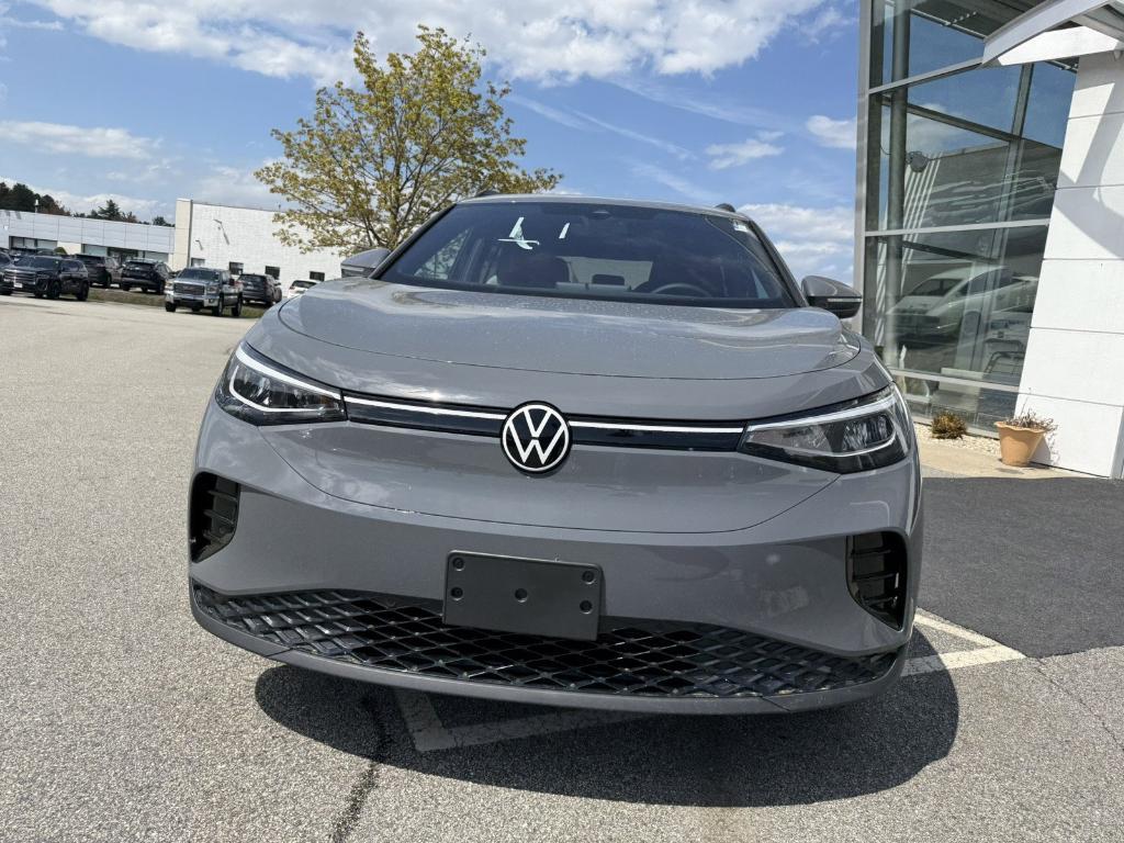 new 2025 Volkswagen ID.4 car, priced at $44,216