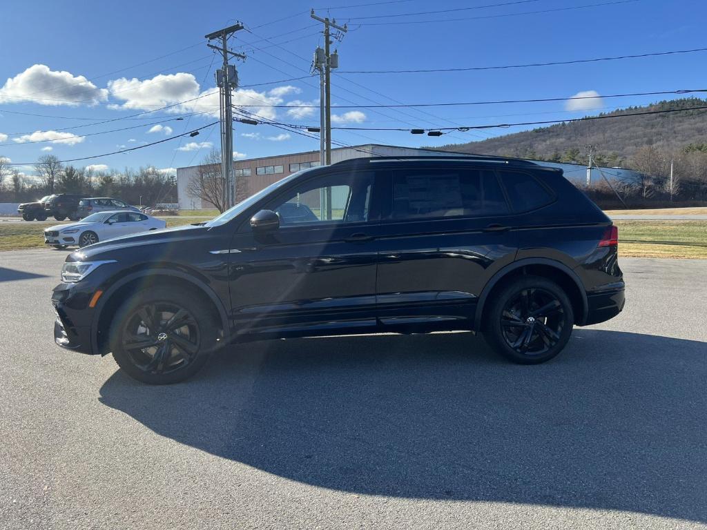 new 2024 Volkswagen Tiguan car, priced at $34,064