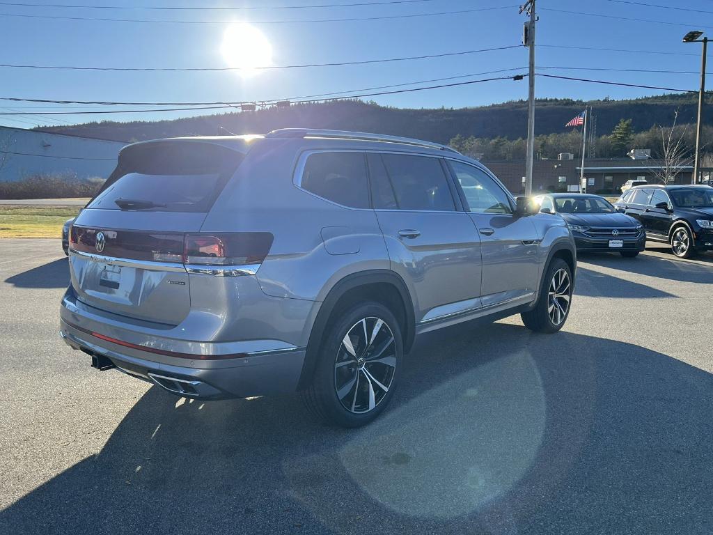 new 2025 Volkswagen Atlas car, priced at $52,306