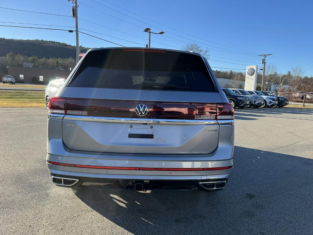 new 2025 Volkswagen Atlas car, priced at $52,306