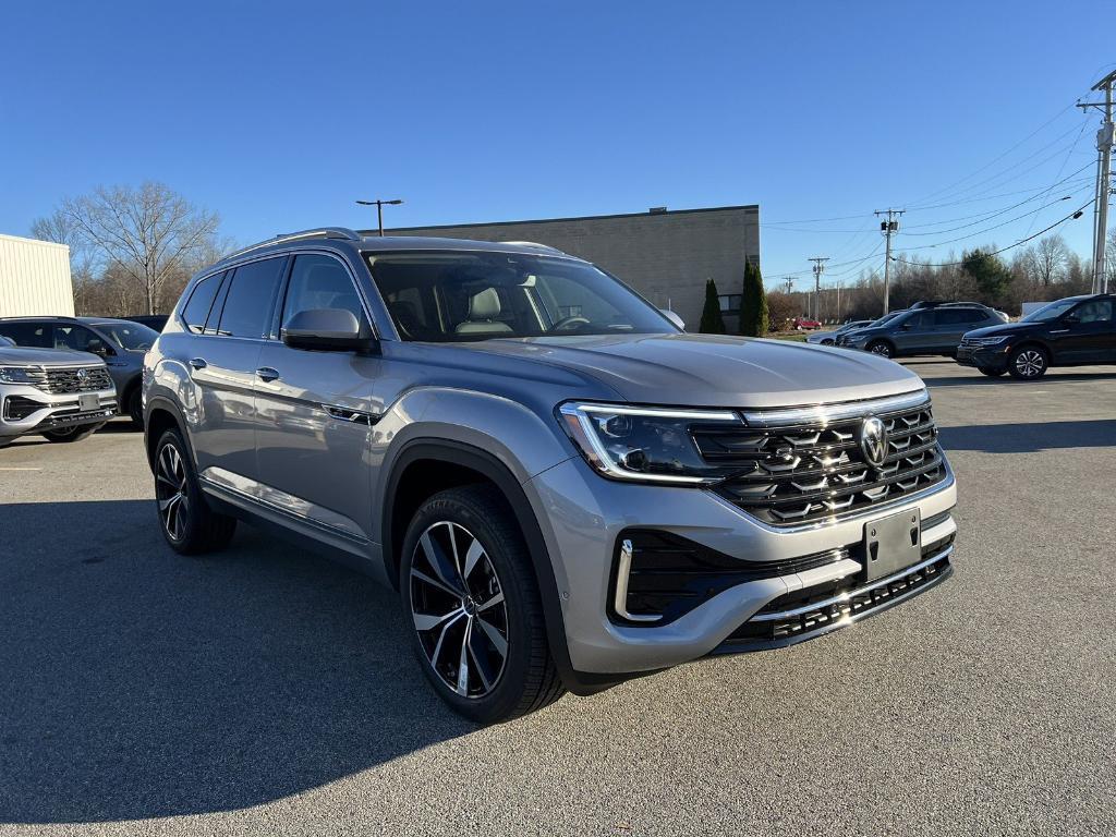 new 2025 Volkswagen Atlas car, priced at $52,306