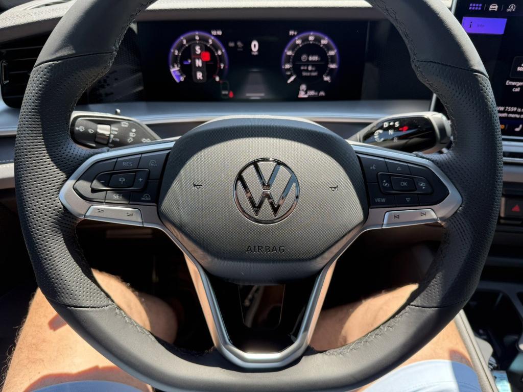 new 2025 Volkswagen Tiguan car, priced at $38,258