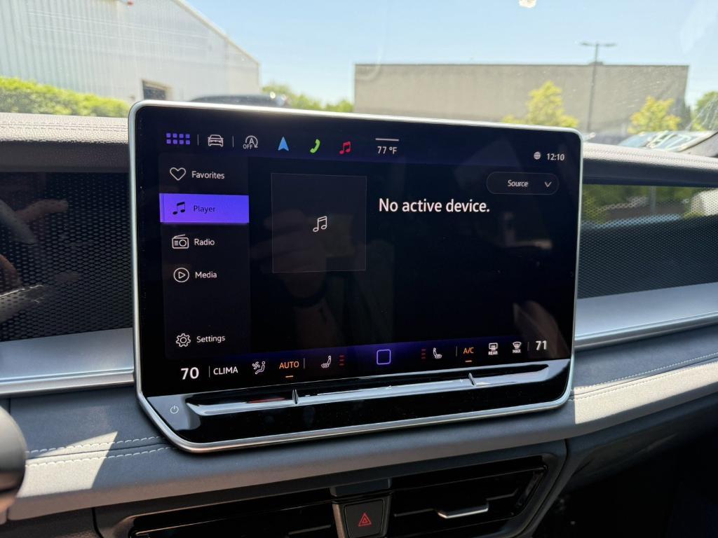 new 2025 Volkswagen Tiguan car, priced at $38,258