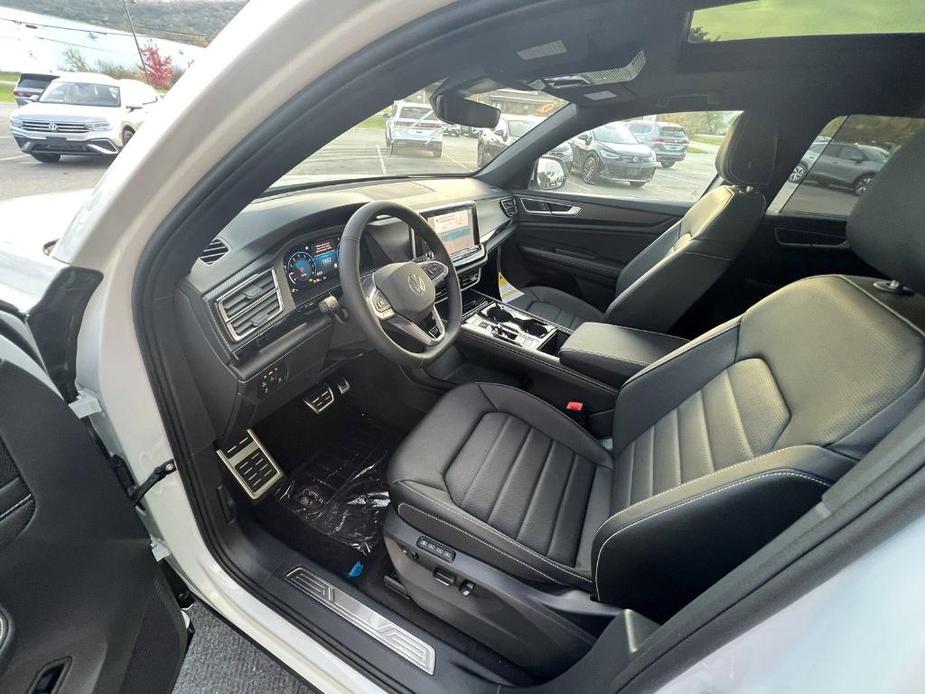 used 2024 Volkswagen Atlas Cross Sport car, priced at $42,995