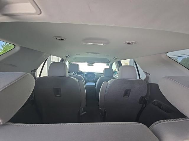 used 2020 Chevrolet Traverse car, priced at $22,990