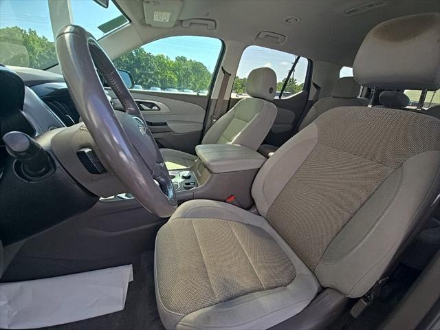 used 2020 Chevrolet Traverse car, priced at $22,990