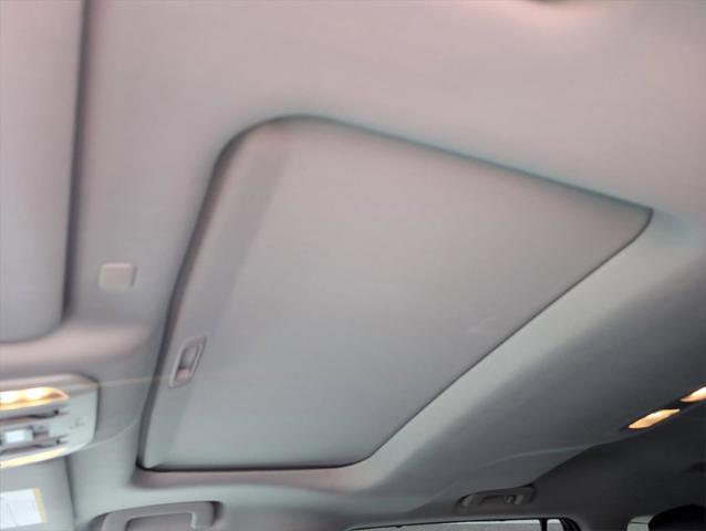 used 2021 Toyota Highlander car, priced at $32,990