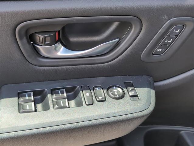 used 2025 Honda Pilot car, priced at $46,990