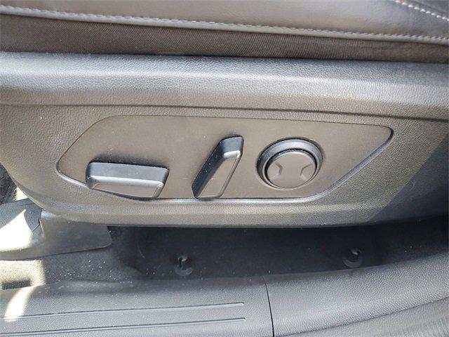 used 2023 Kia Sorento Hybrid car, priced at $27,390