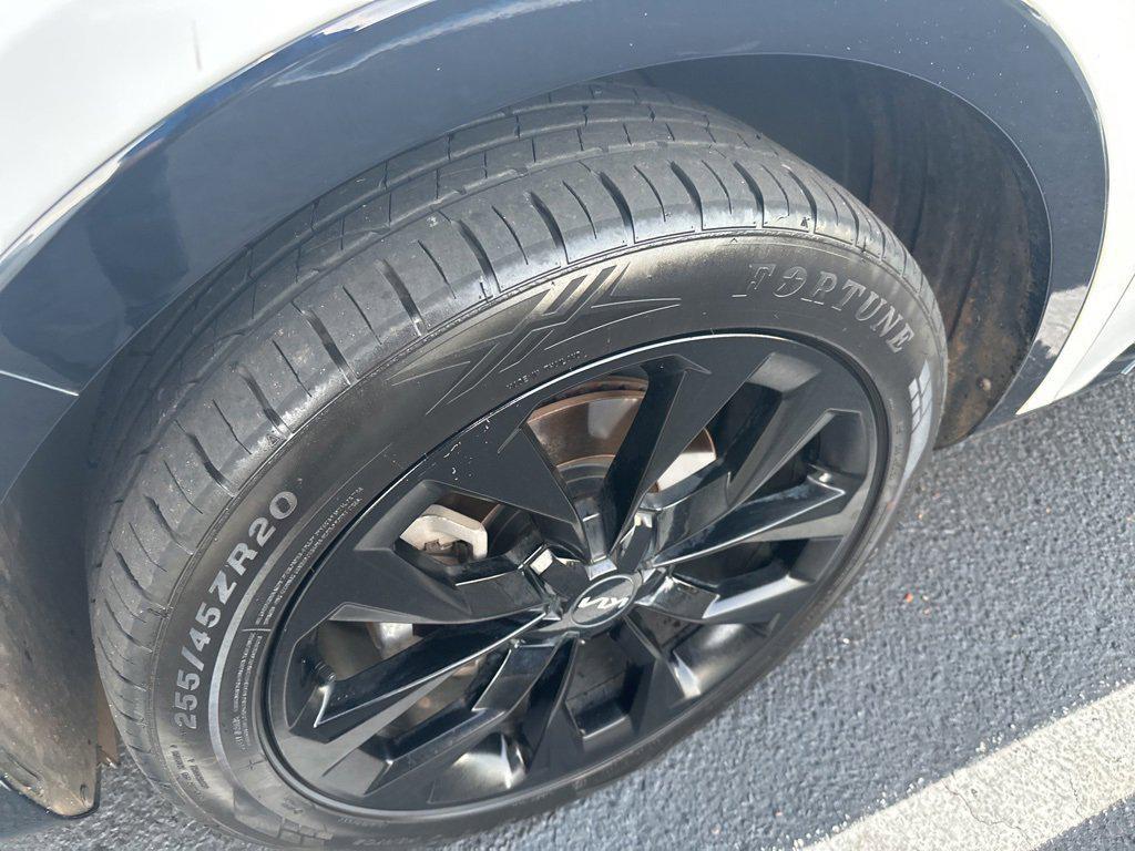 used 2022 Kia Sorento car, priced at $24,990