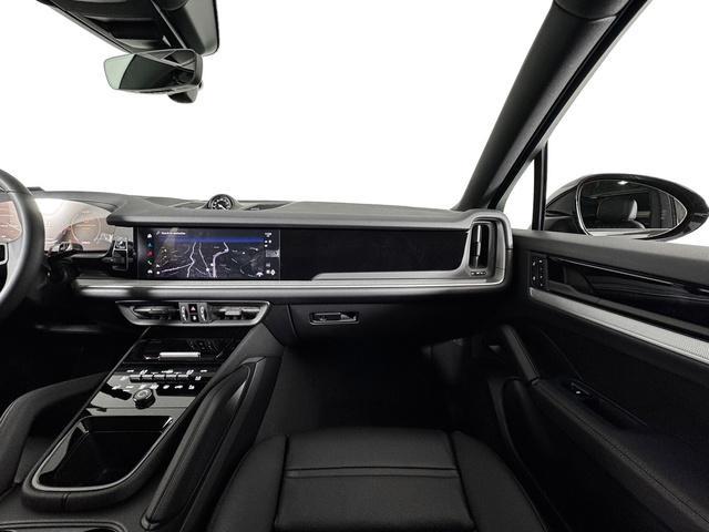 new 2025 Porsche Cayenne car, priced at $122,615