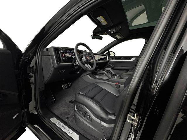 new 2025 Porsche Cayenne car, priced at $122,615