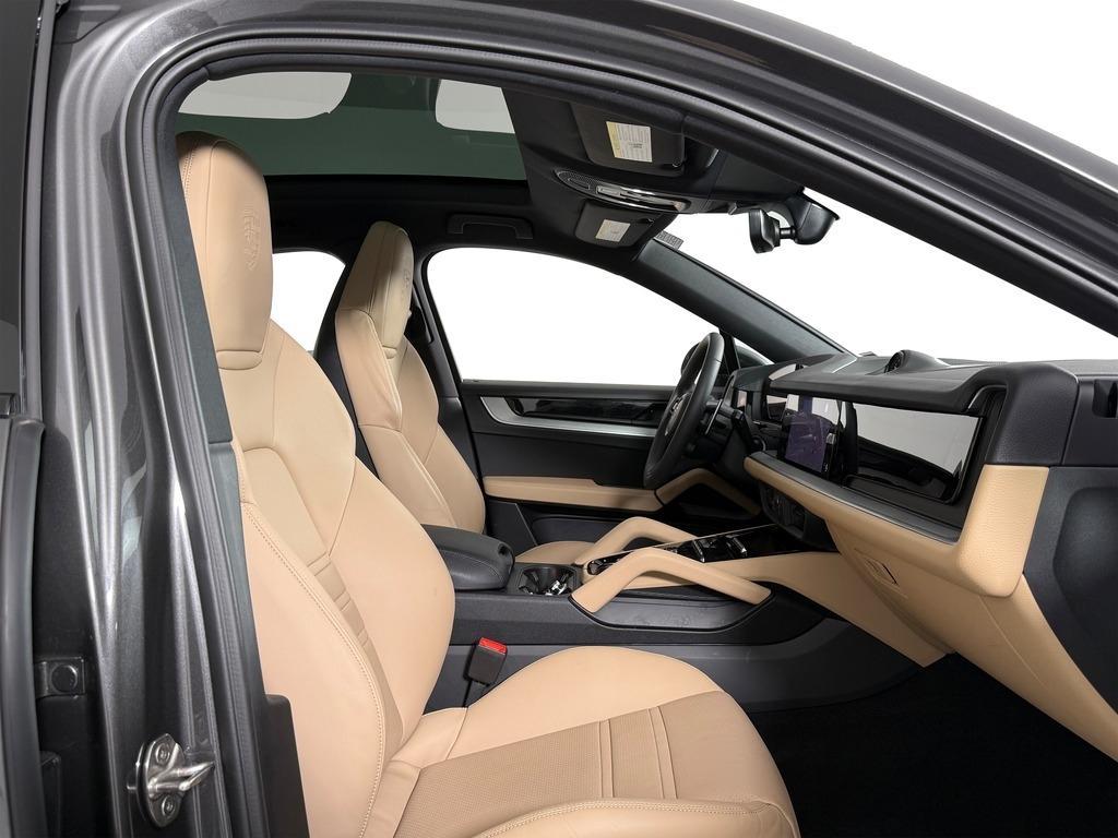 used 2025 Porsche Cayenne car, priced at $95,995