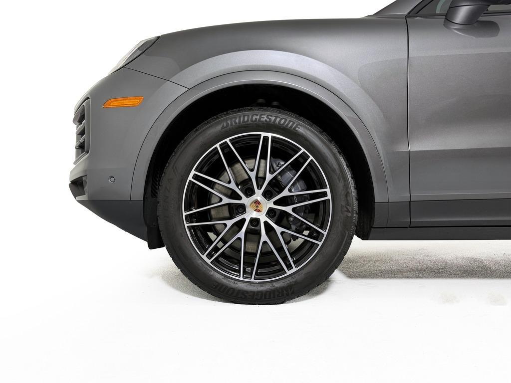 used 2025 Porsche Cayenne car, priced at $95,995