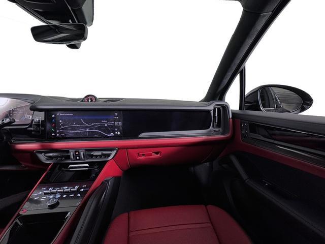 new 2025 Porsche Cayenne car, priced at $139,615