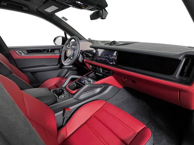new 2025 Porsche Cayenne car, priced at $139,615