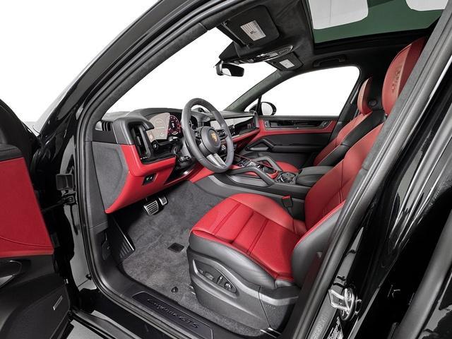 new 2025 Porsche Cayenne car, priced at $139,615