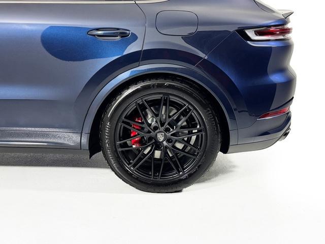 new 2025 Porsche Cayenne car, priced at $175,225