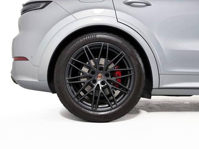 used 2025 Porsche Cayenne car, priced at $139,895