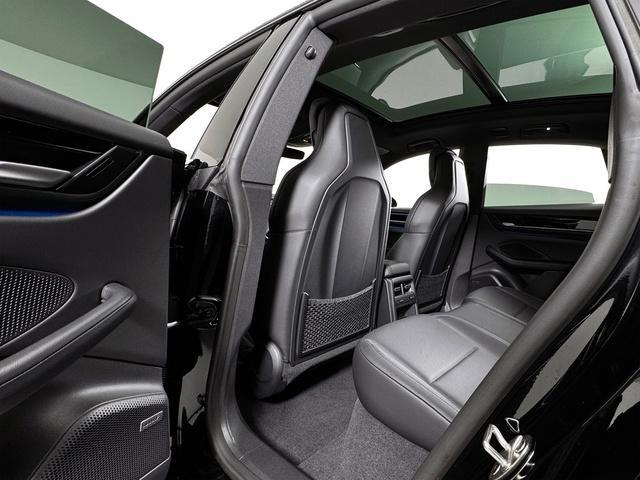 new 2025 Porsche Macan car, priced at $88,685