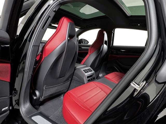 new 2025 Porsche Panamera car, priced at $125,885