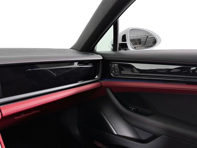 new 2025 Porsche Panamera car, priced at $126,705