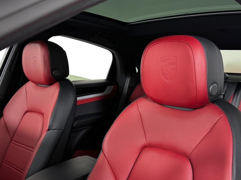 new 2025 Porsche Cayenne car, priced at $126,325