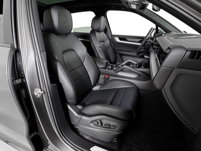 new 2025 Porsche Cayenne car, priced at $92,225