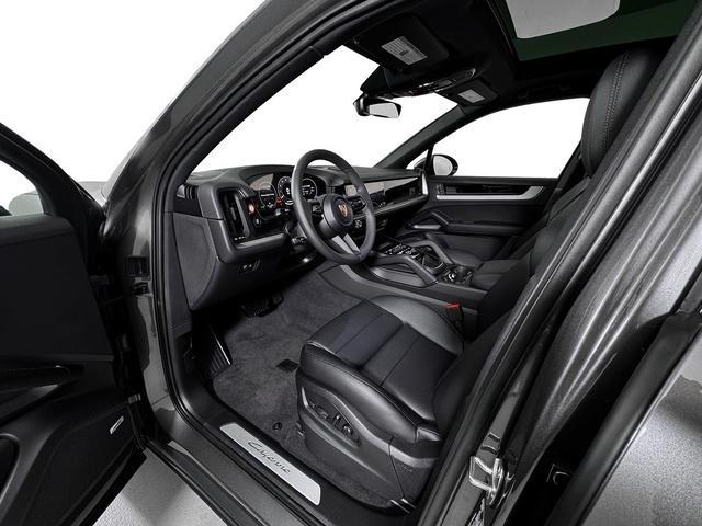 new 2025 Porsche Cayenne car, priced at $92,225