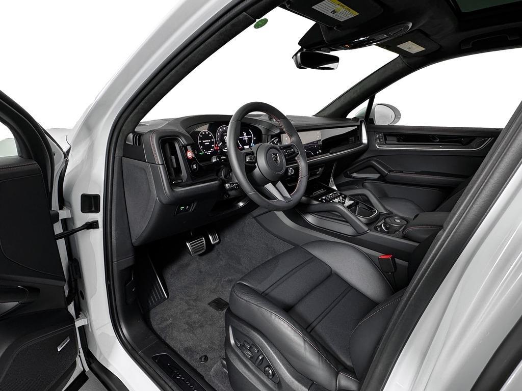 new 2025 Porsche Cayenne car, priced at $171,695