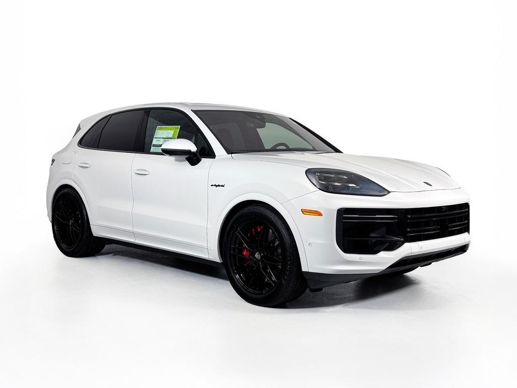 new 2025 Porsche Cayenne car, priced at $171,695