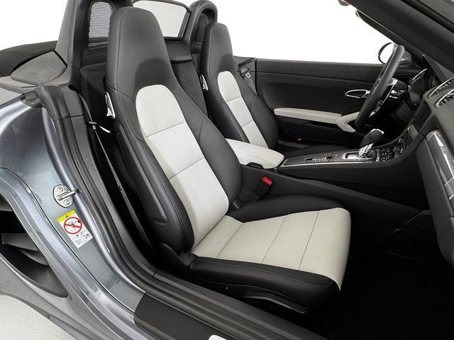 new 2025 Porsche 718 Boxster car, priced at $86,865