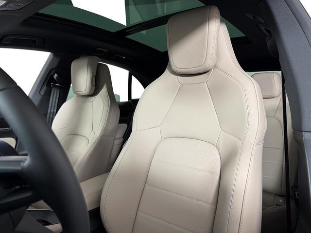 new 2025 Porsche Macan car, priced at $88,455