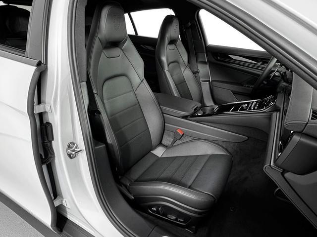 new 2025 Porsche Panamera car, priced at $124,635