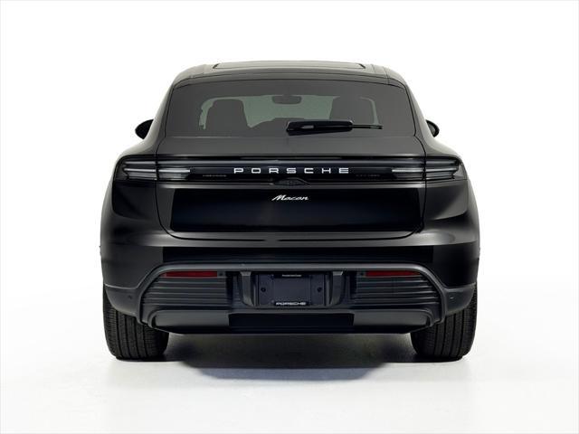 used 2025 Porsche Macan car