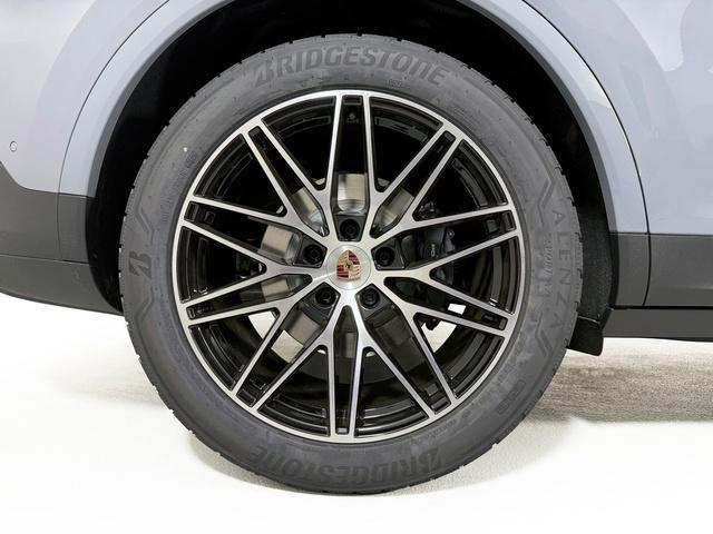 new 2026 Porsche Cayenne car, priced at $104,820