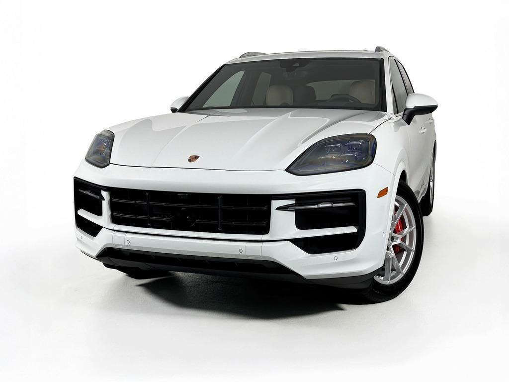 new 2025 Porsche Cayenne car, priced at $118,900