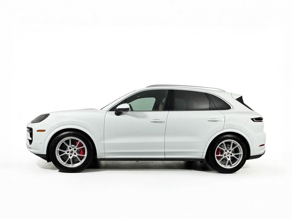 new 2025 Porsche Cayenne car, priced at $118,900