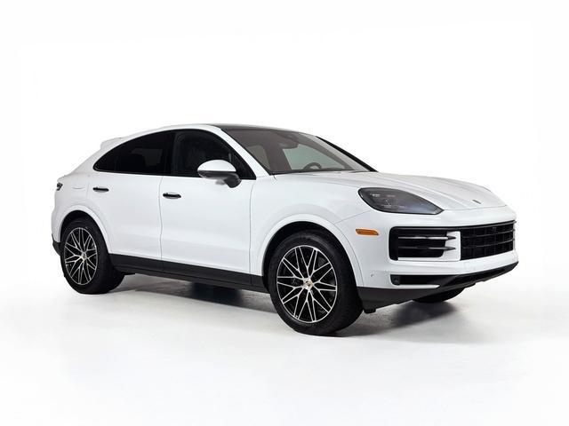 new 2025 Porsche Cayenne car, priced at $102,265