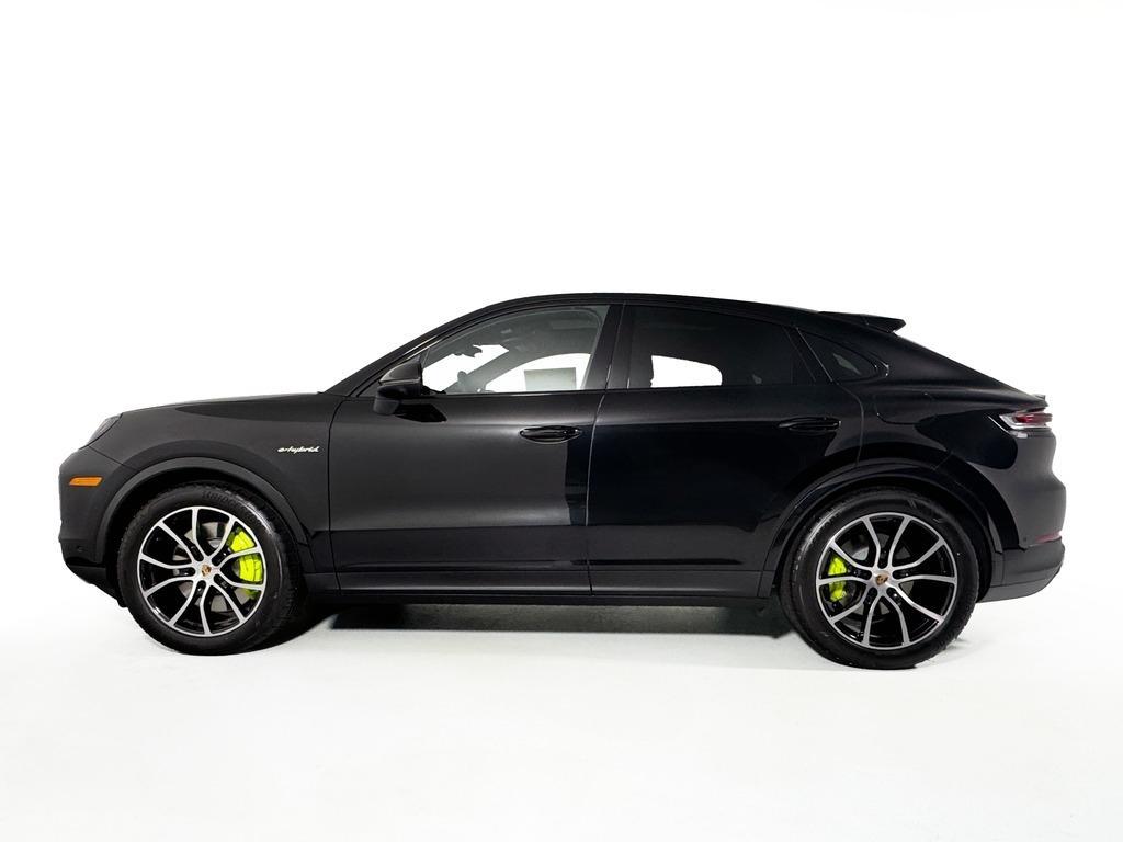 new 2025 Porsche Cayenne car, priced at $121,065