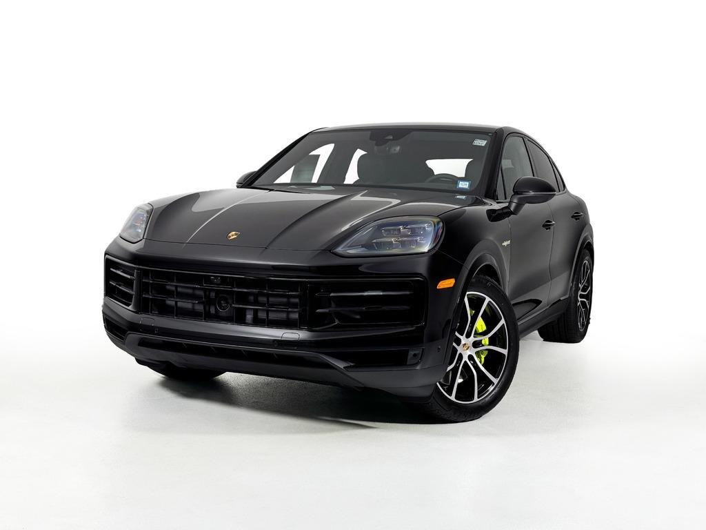 new 2025 Porsche Cayenne car, priced at $121,065