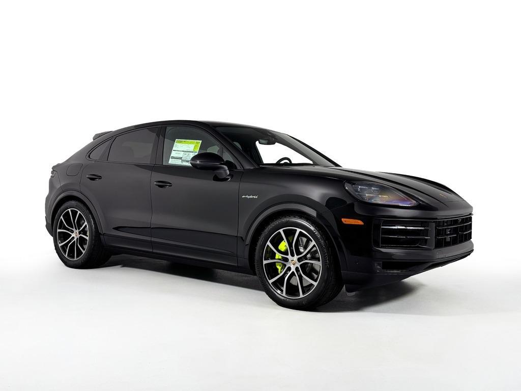 new 2025 Porsche Cayenne car, priced at $121,065