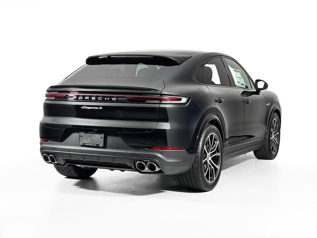 new 2025 Porsche Cayenne car, priced at $121,065